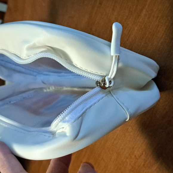 SALE Nail bag/ BUNDLE ONLY 2or more items - Picture 5 of 5